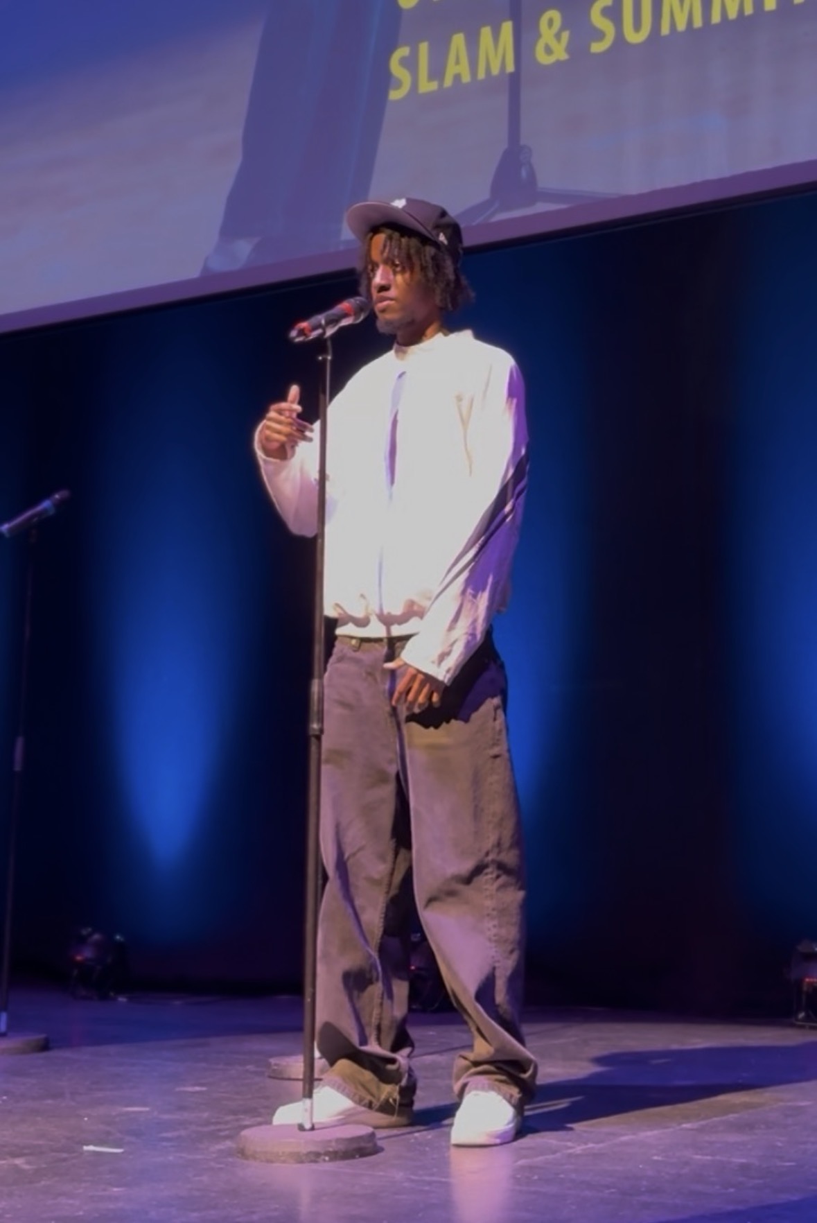 Zain Kakooza performing